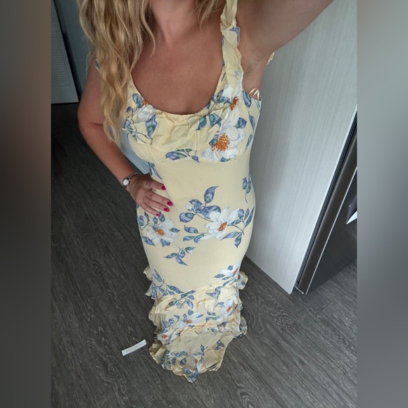 REFORMATION Tripoli Dress in New Day 8 - Picture 2 of 9